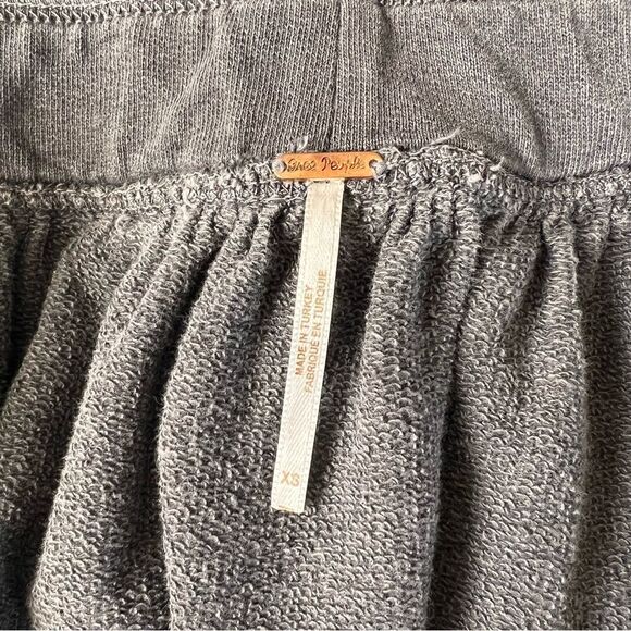 Free People Grey Oversized Off Shoulder Raw Edge Sweatshirt Top - Picture 12 of 14